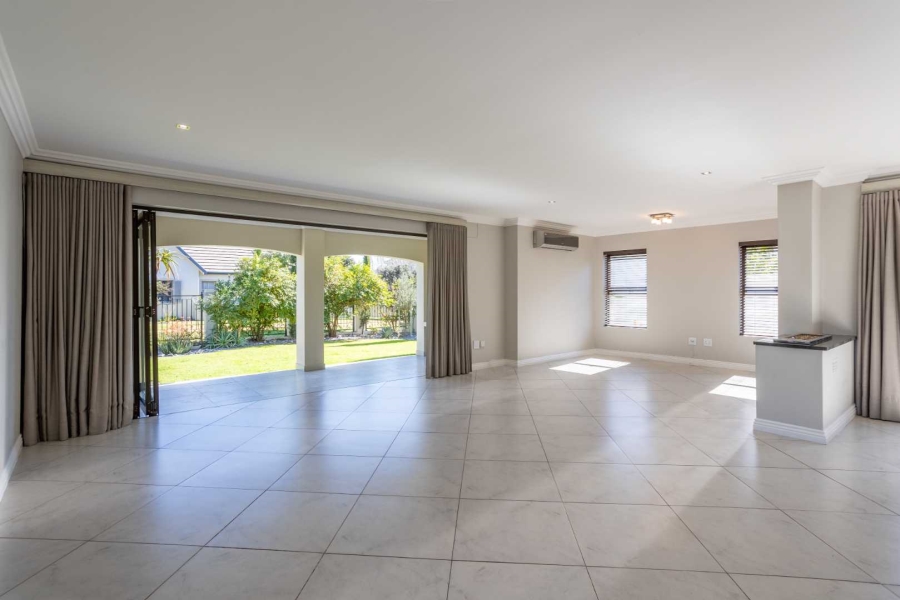To Let 3 Bedroom Property for Rent in Val De Vie Estate Western Cape